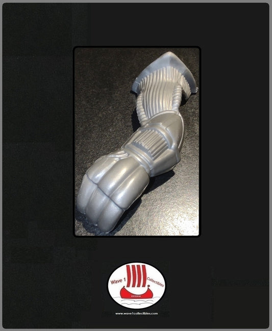 Gargoyles Xanatos w Disguise Armor Left Arm Armor | Kenner 1995 Accessory Weapon